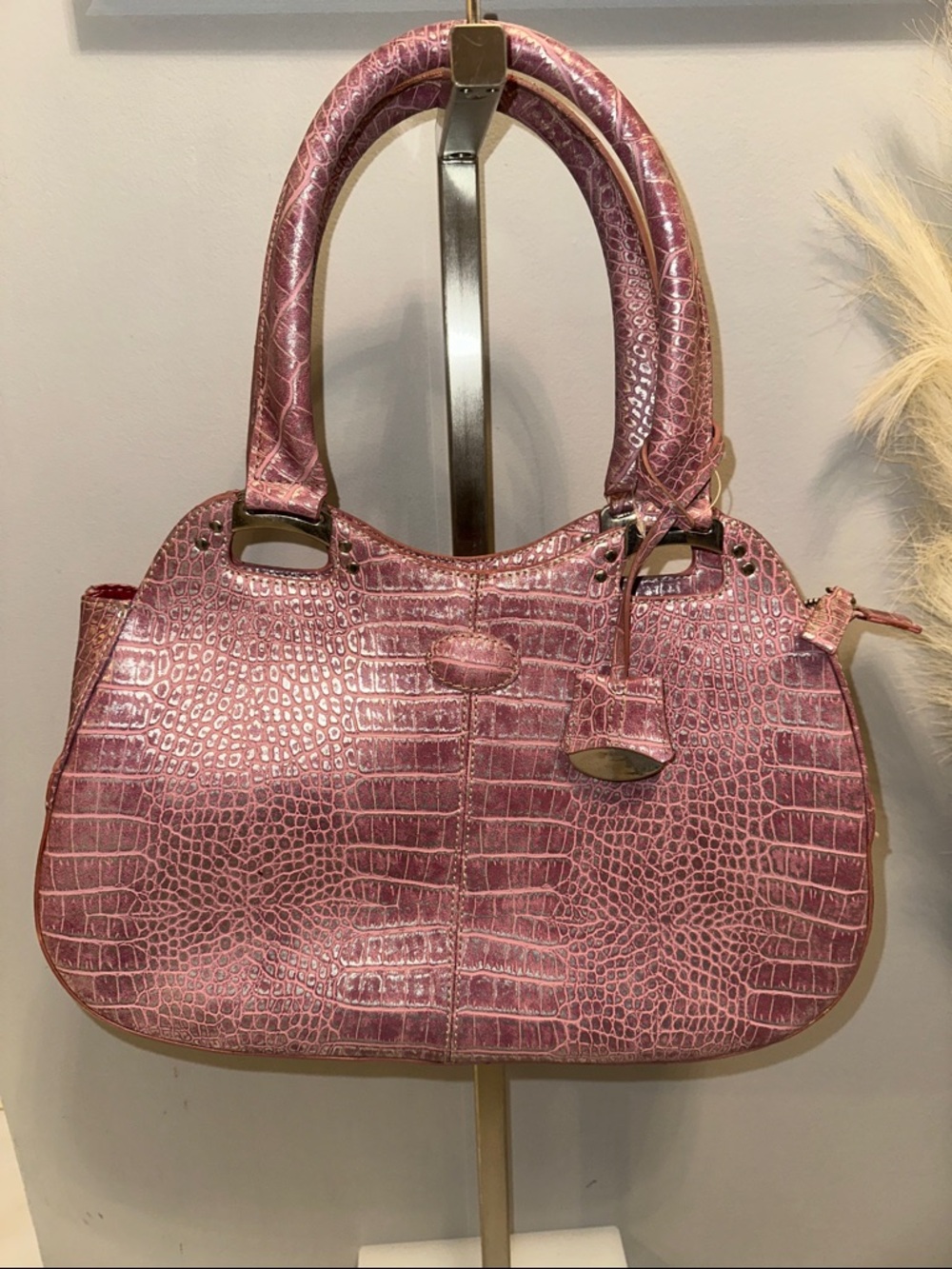 Pink Croc-Embossed Tote Bag - Women's Handbag